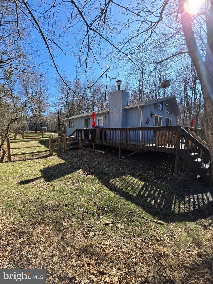 17 Van Doren Mews