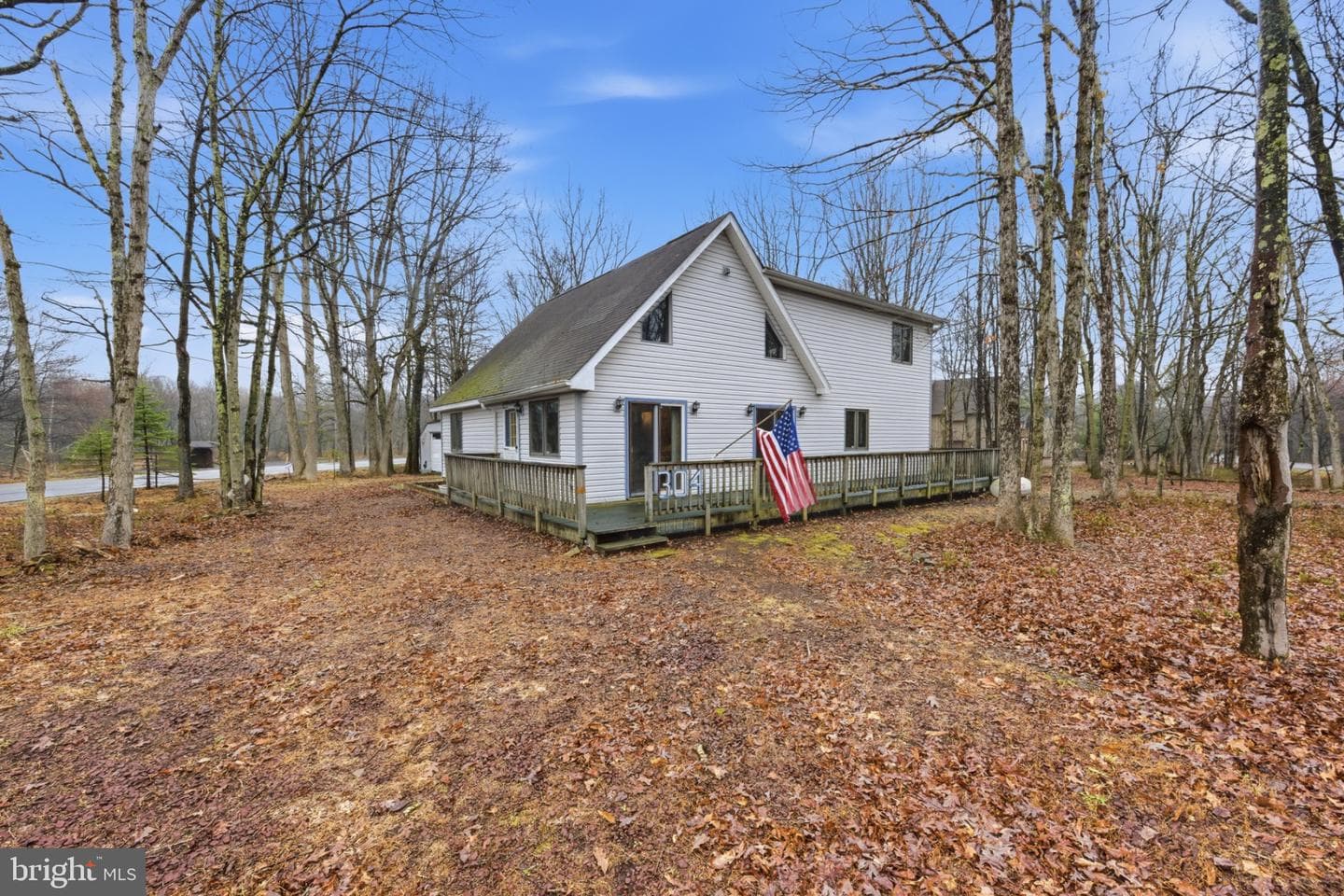 304 McKuen Way