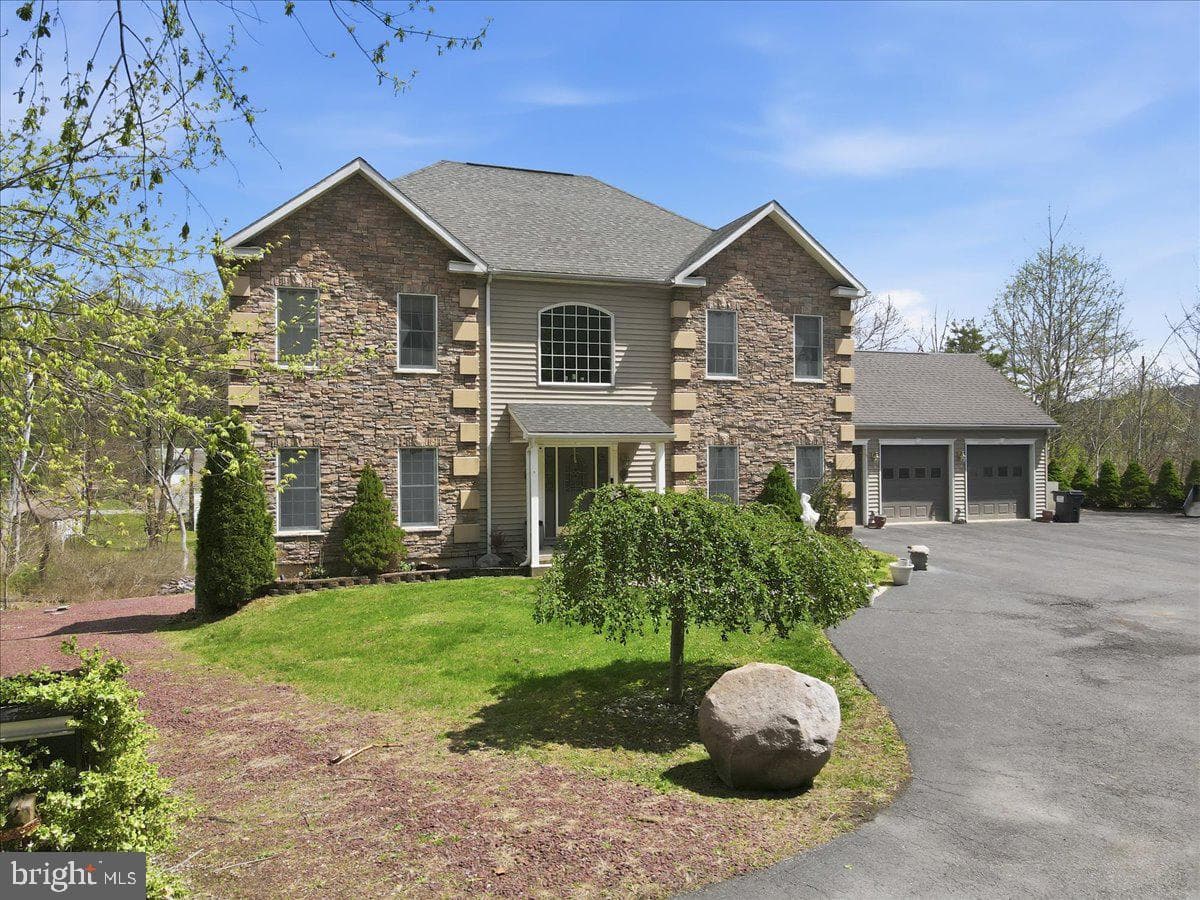 200 Princeton Pines photo 1