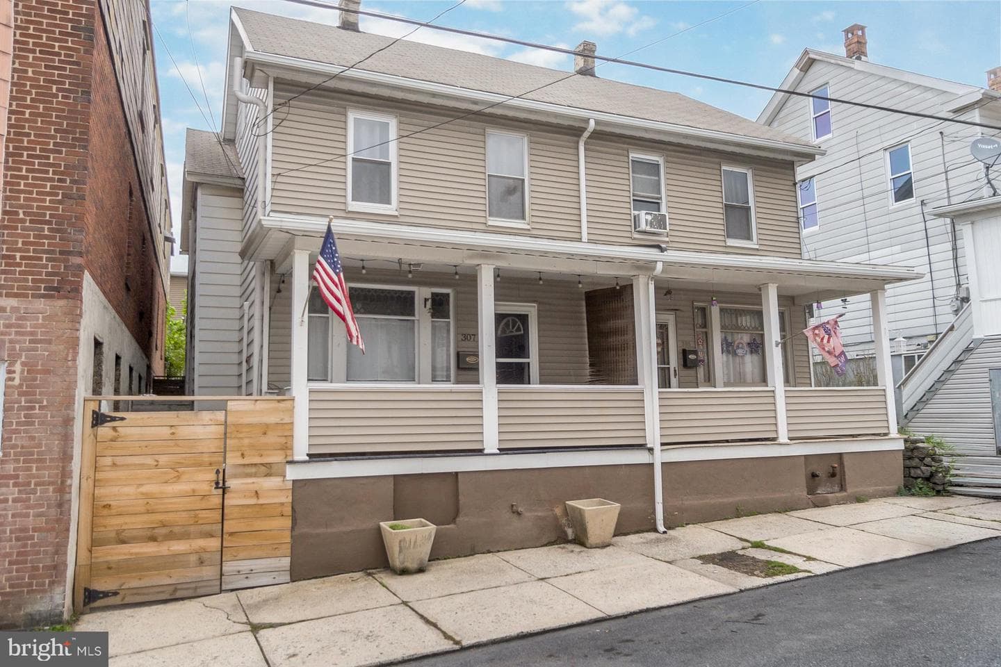 307 W Patterson Street