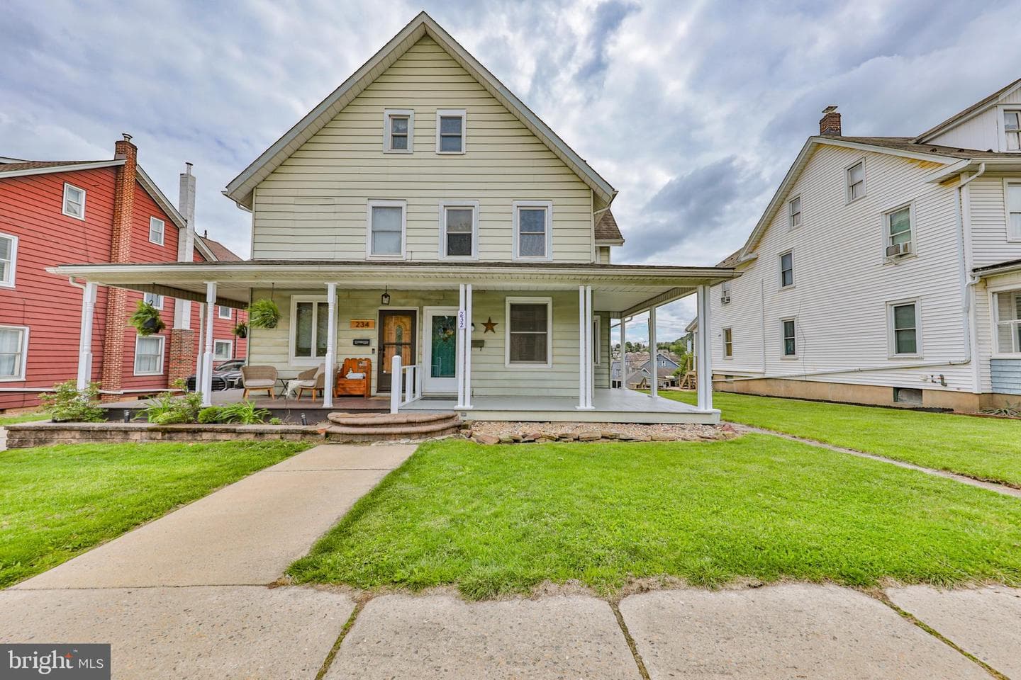 232 Columbia Avenue photo 1