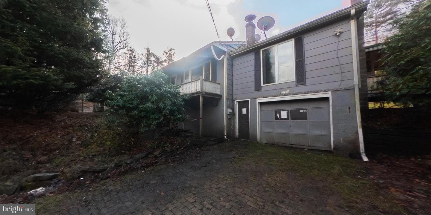 6291 Old Erie Pike photo 1