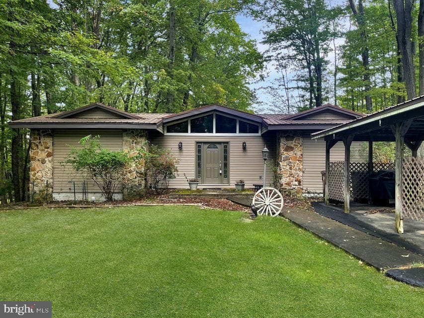 3372 Bay Road photo 1
