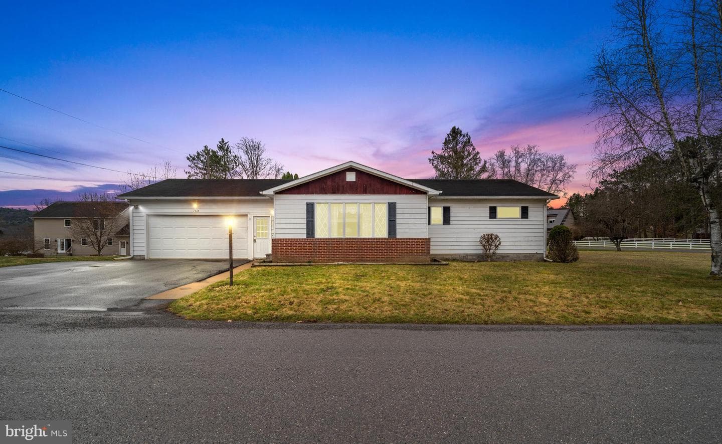 1512 Warren Drive photo 1