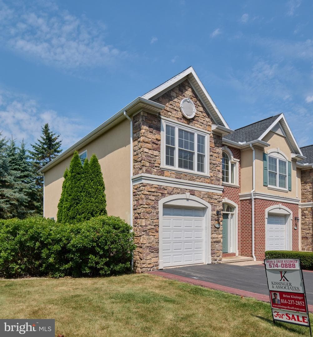 185 Wiltree Court photo 1