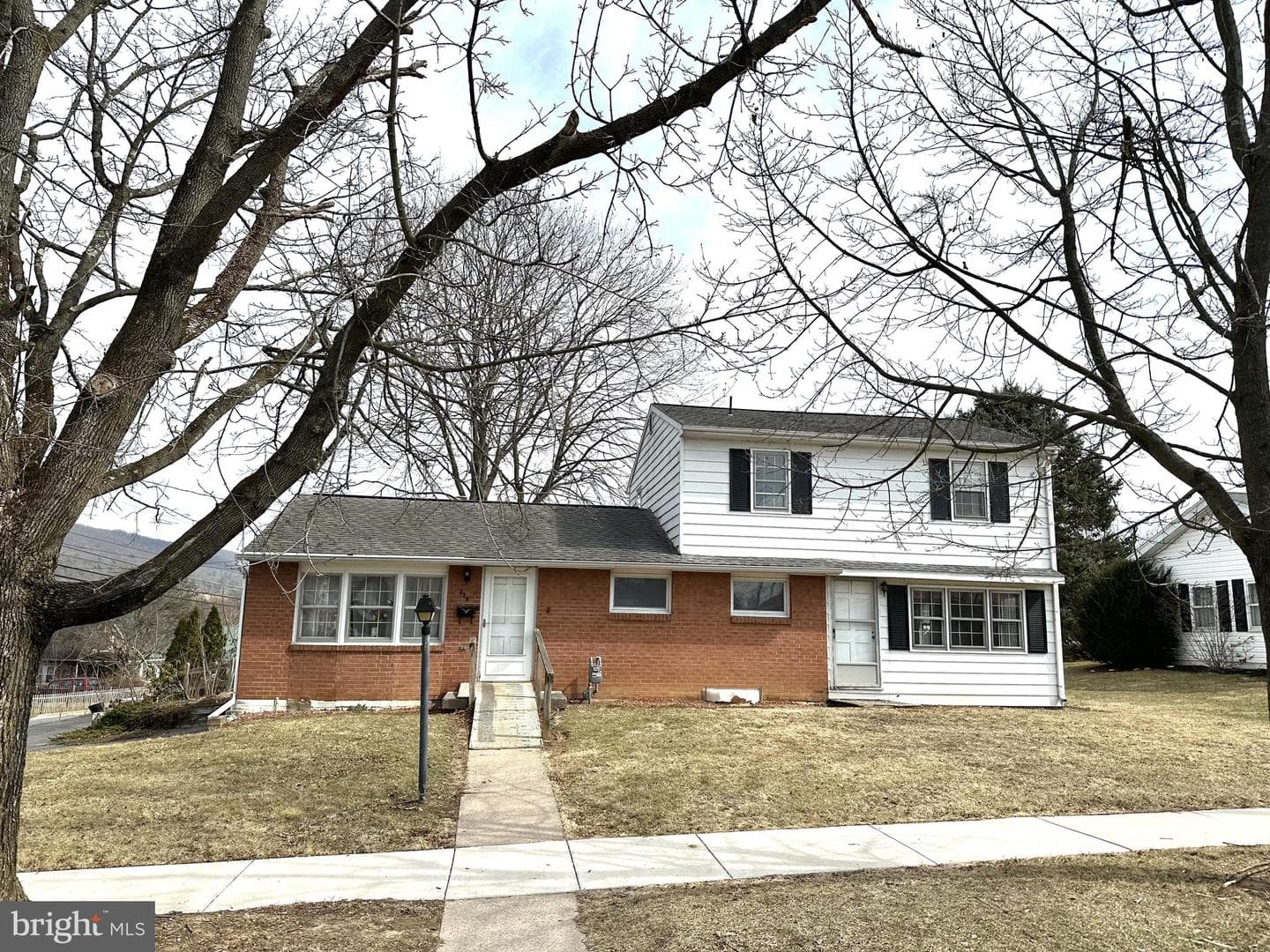 228 N McAllister Street photo 1