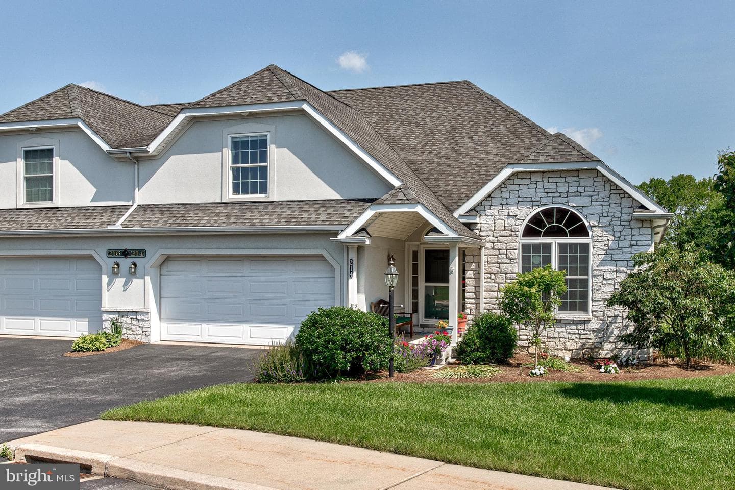 3222 Shellers Bend #214 photo 1