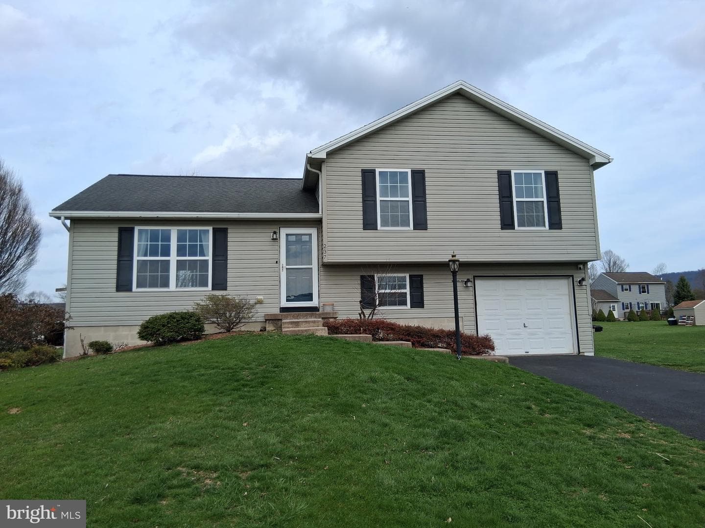 237 Walker Crossing