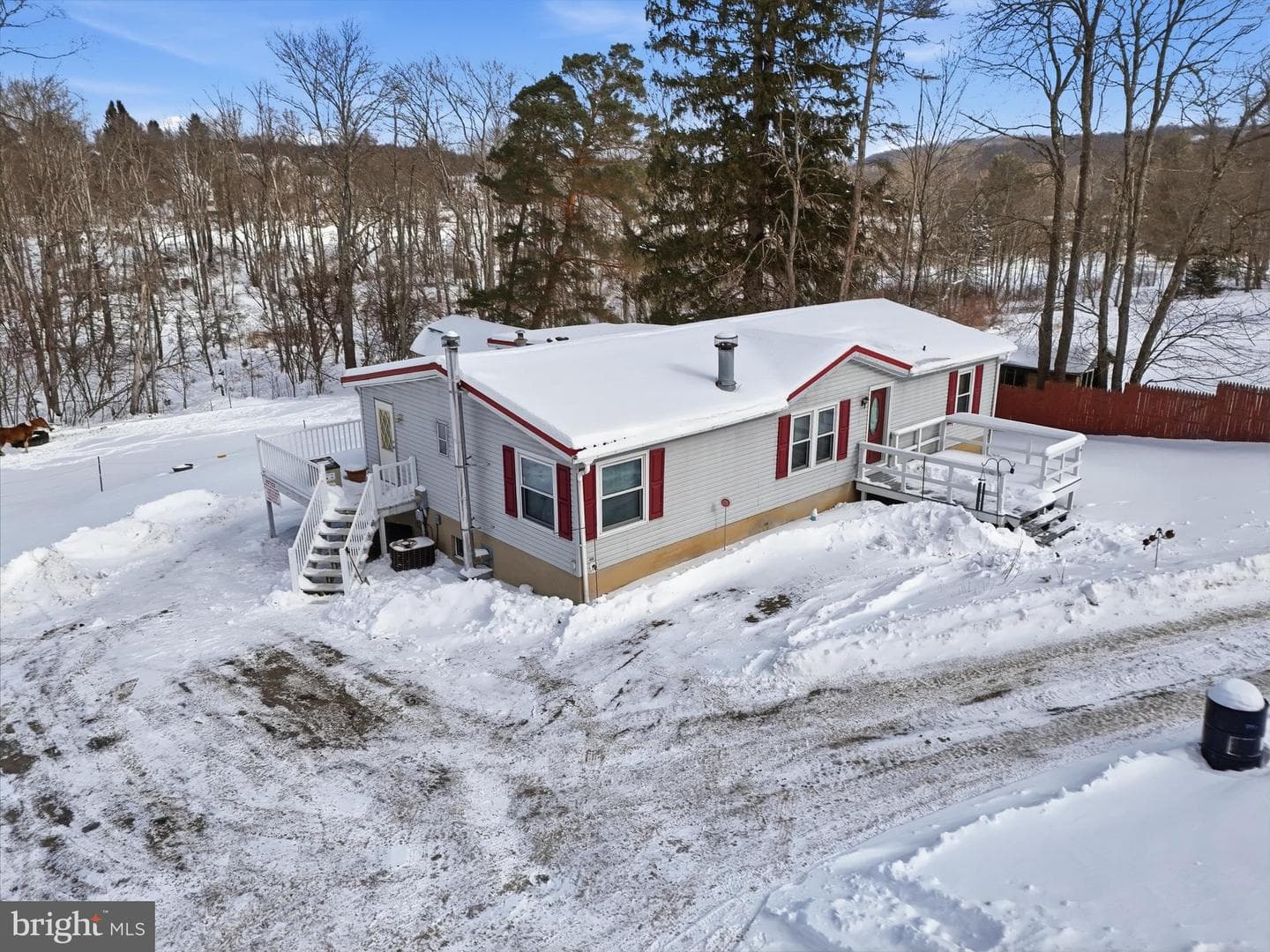 188 Ernestville Road photo 1