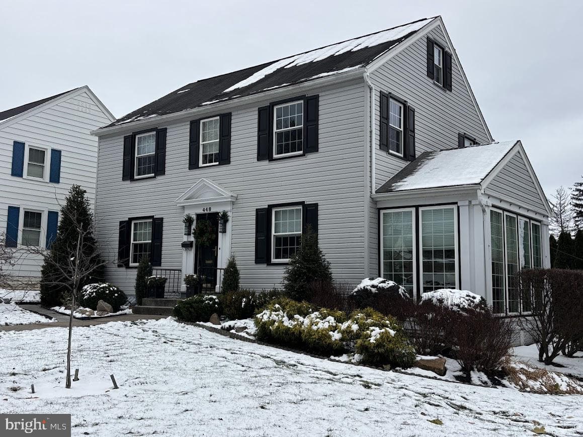 448 E Curtin Street photo 1