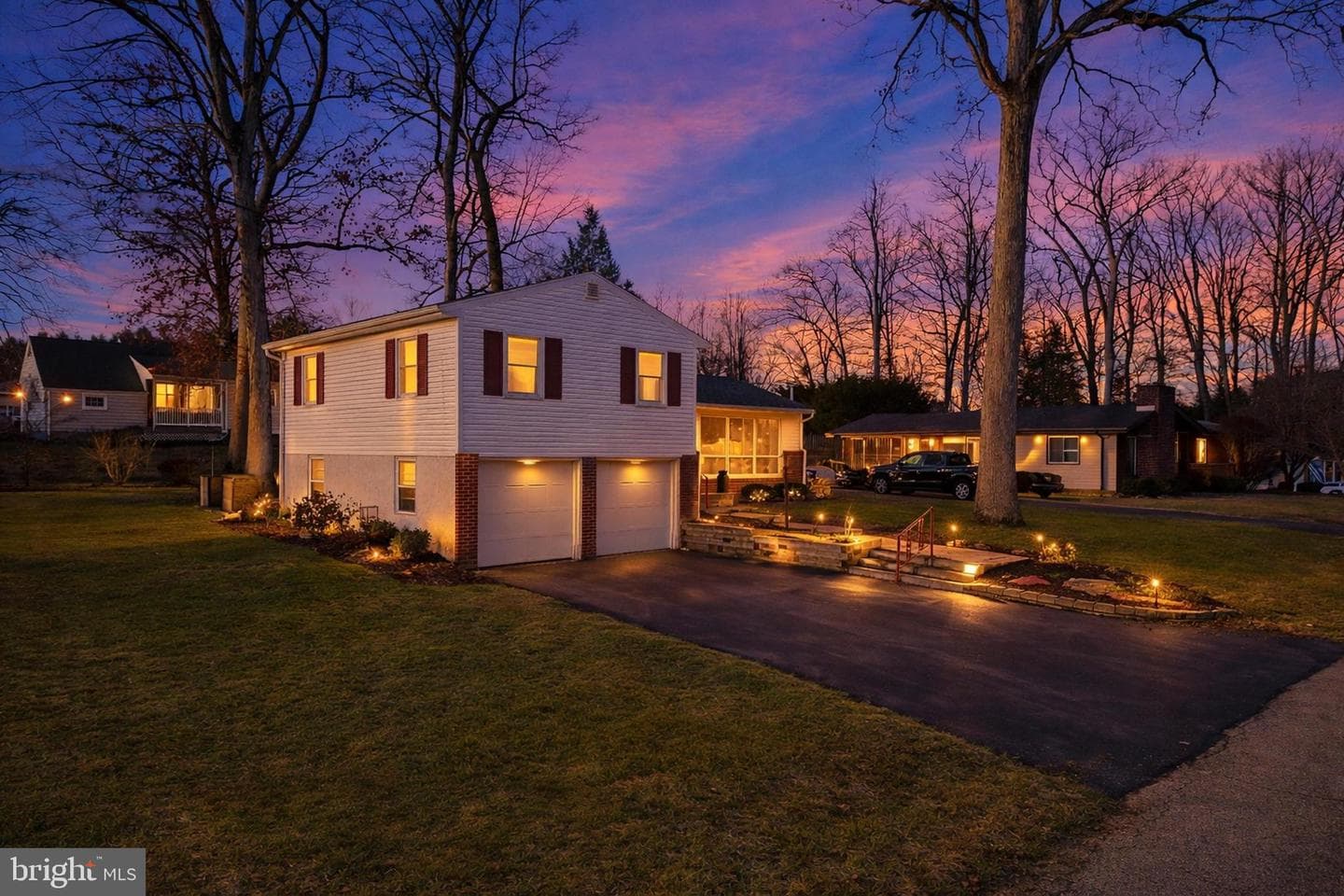 956 Shady Lane