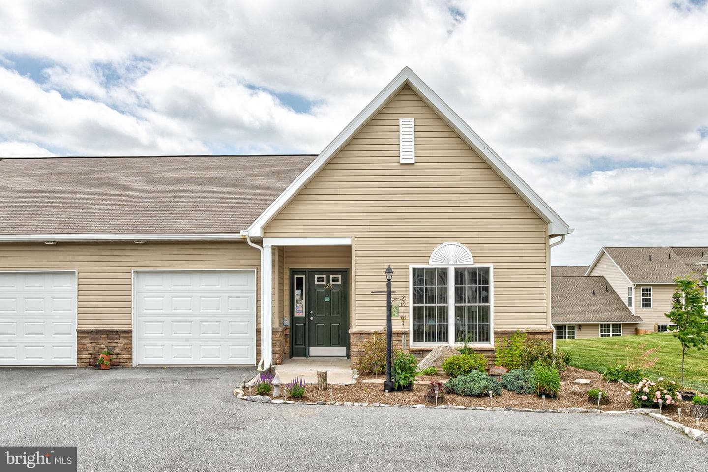 128 Gemstone Drive