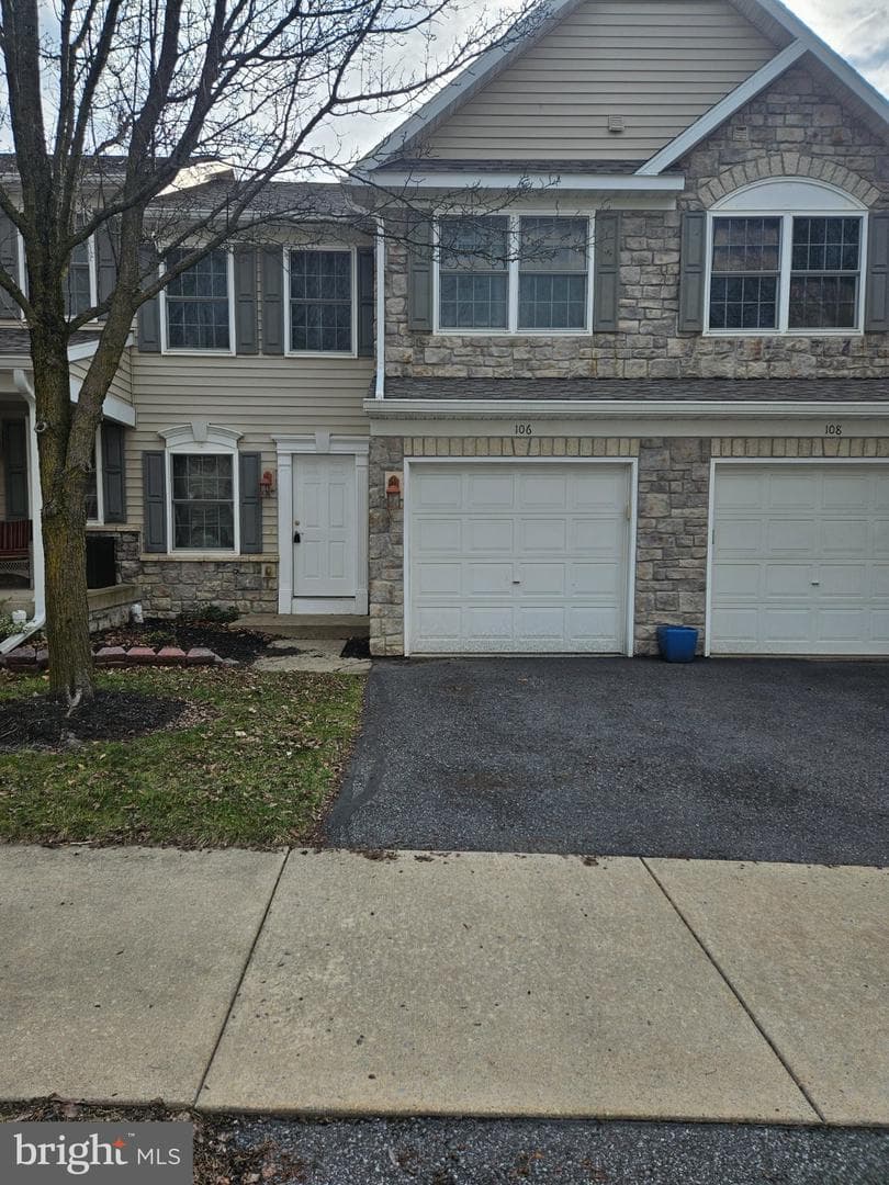 106 Lincoln Avenue photo 1