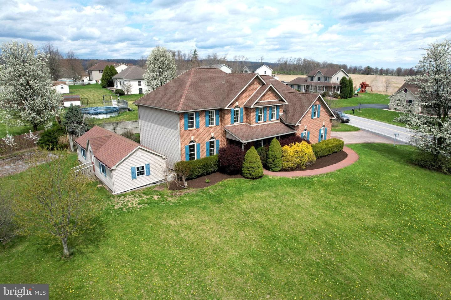 155 Lorinda Lane photo 1
