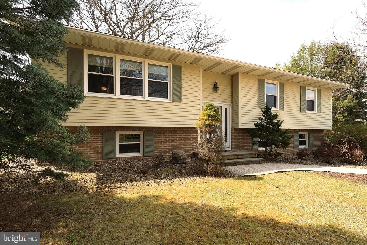 915 Bayberry Drive