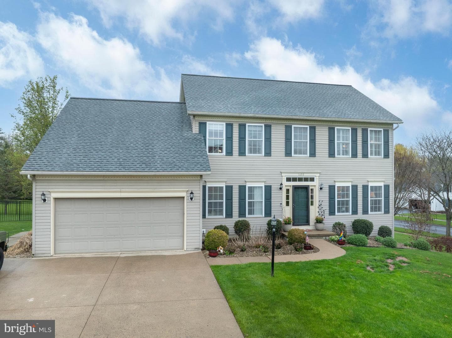 1455 N Foxpointe Drive photo 1
