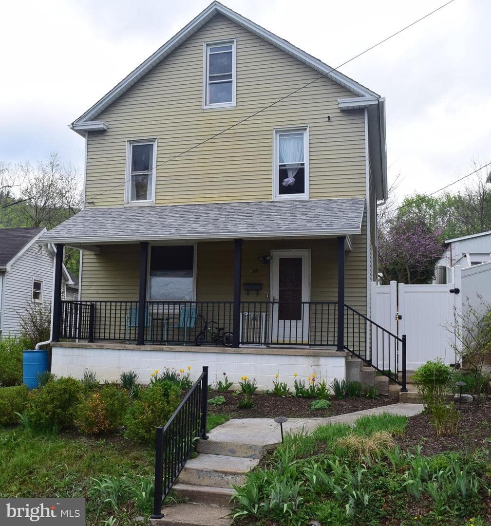 299 W Beaver Street