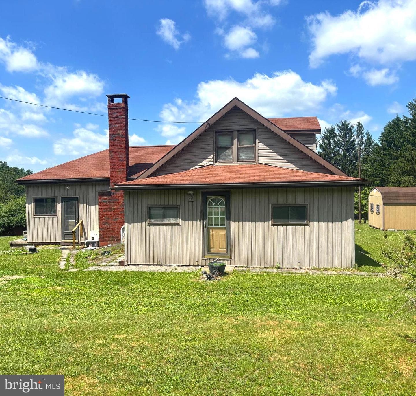 1575 Tyrone Pike
