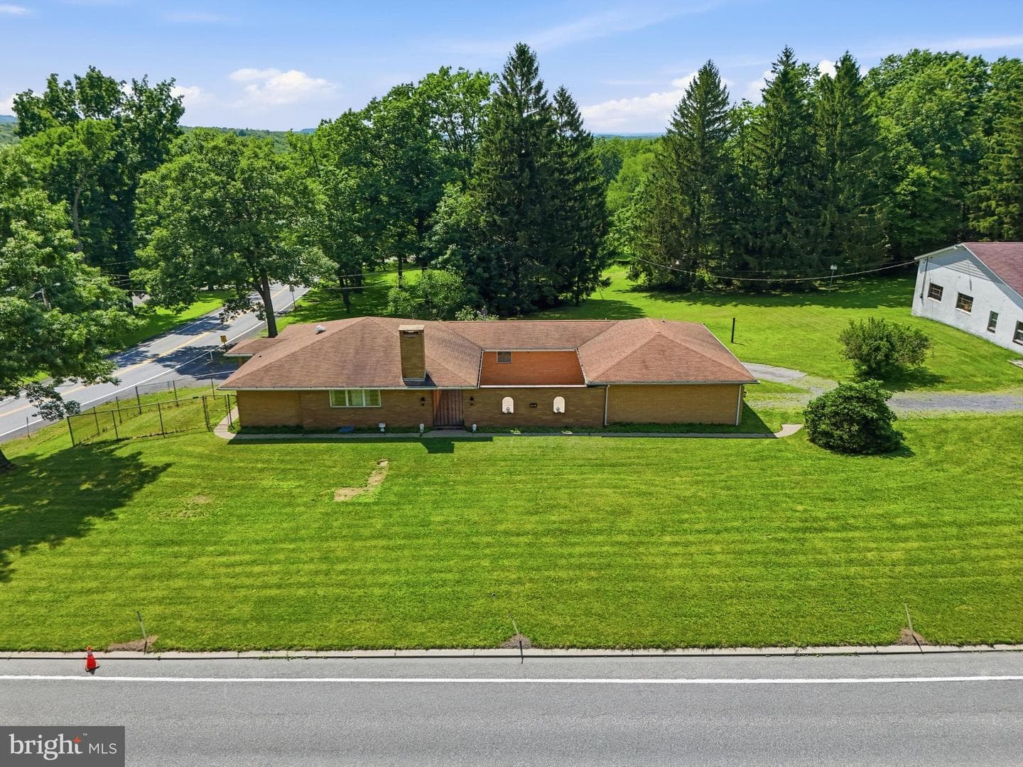3361 Tyrone Pike, Sandy Ridge