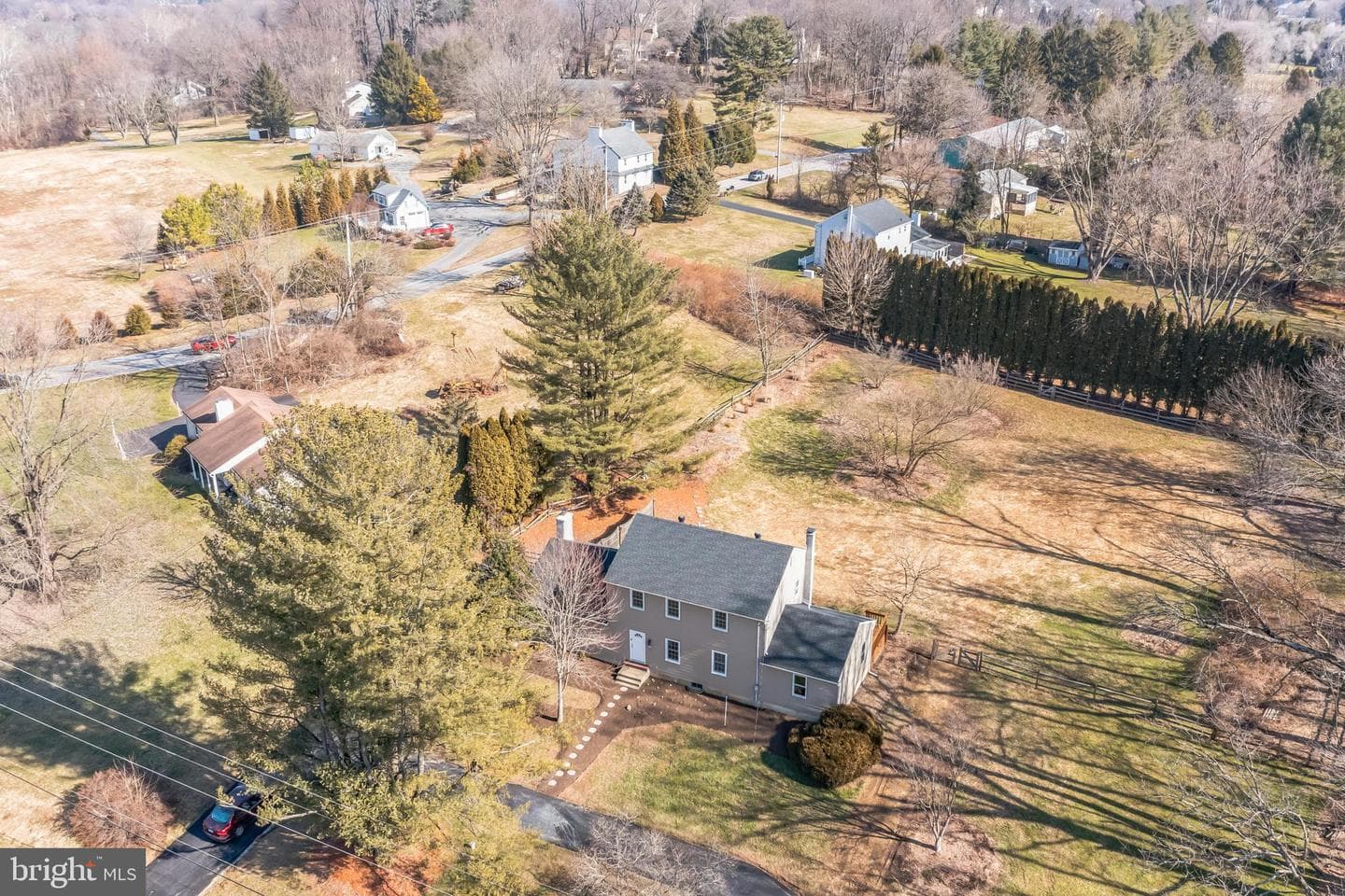 550 N Walnut Road photo 1