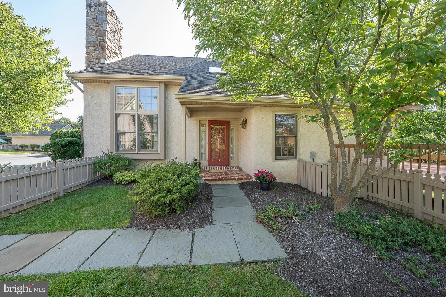 443 Chandlee Drive photo 1