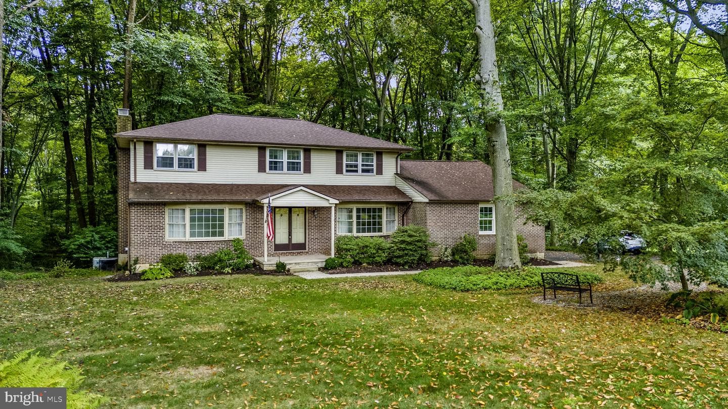 112 Reynard Drive photo 1