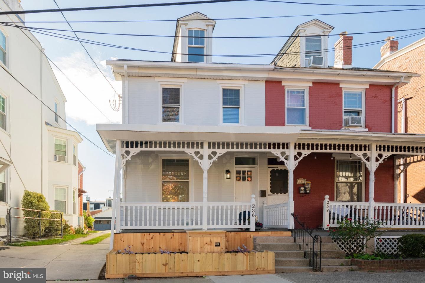 236 Morgan Street photo 1