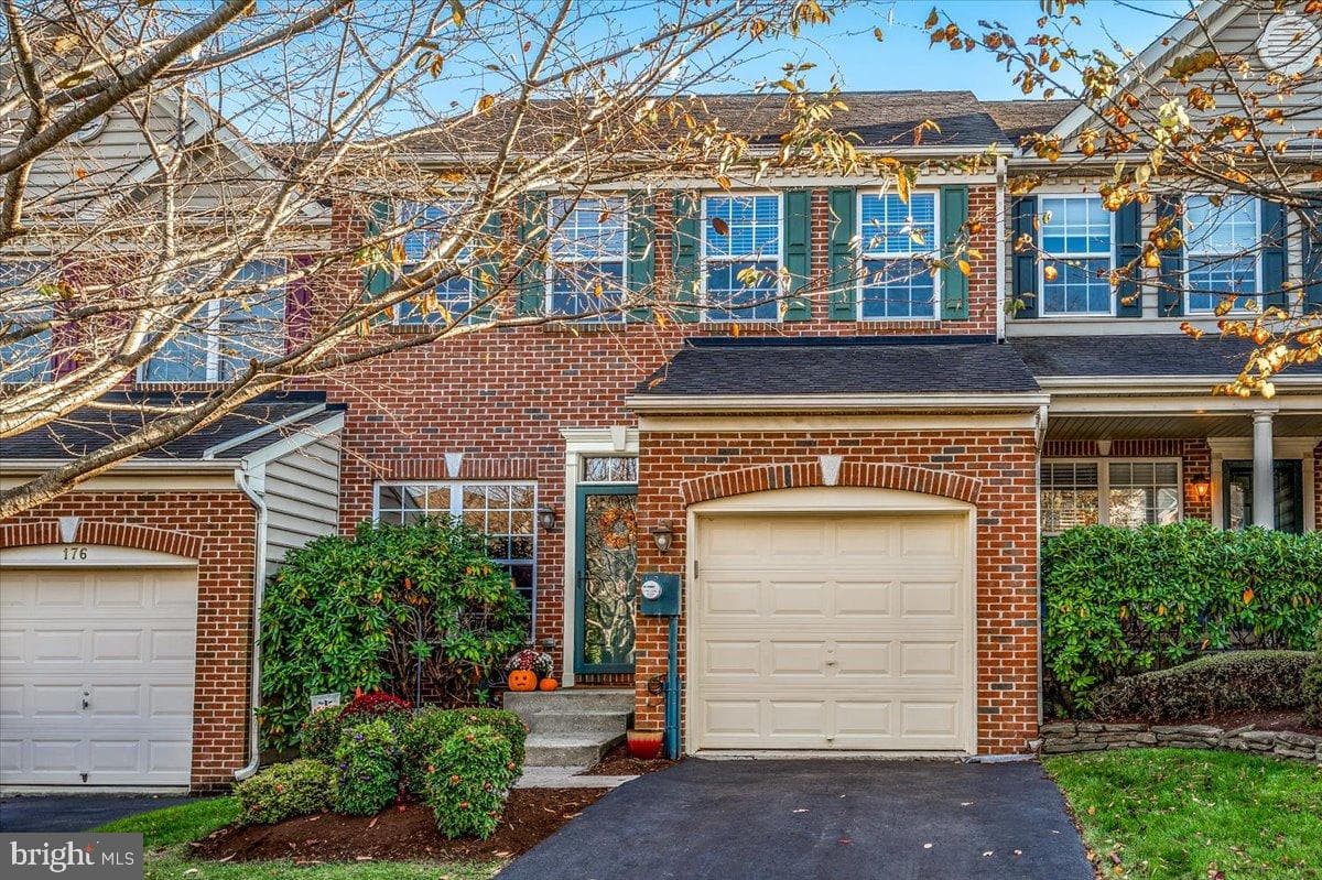 174 Penns Manor Drive photo 1