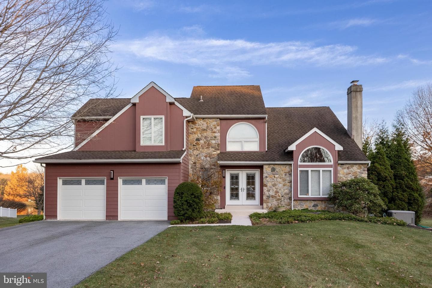 218 Mill Pond Drive photo 1