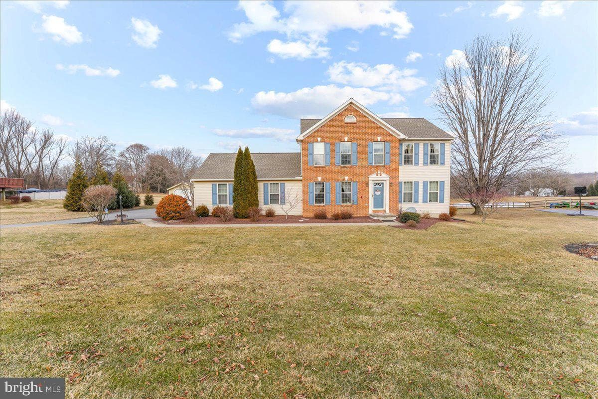 22 Somerset Drive photo 1
