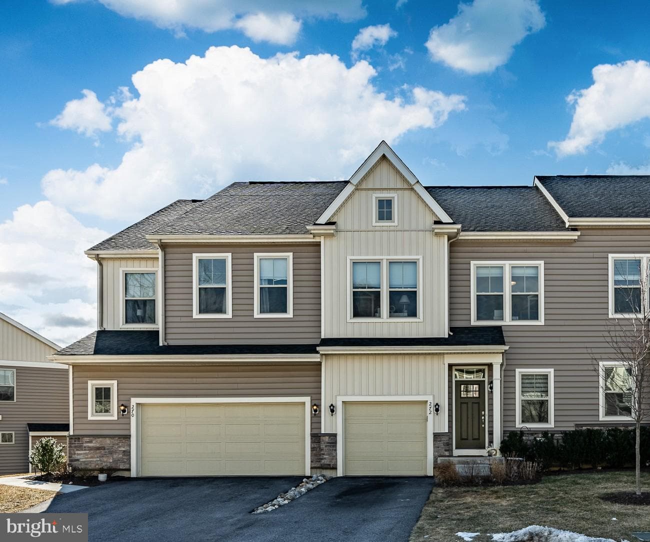 272 Kestrel Court photo 1