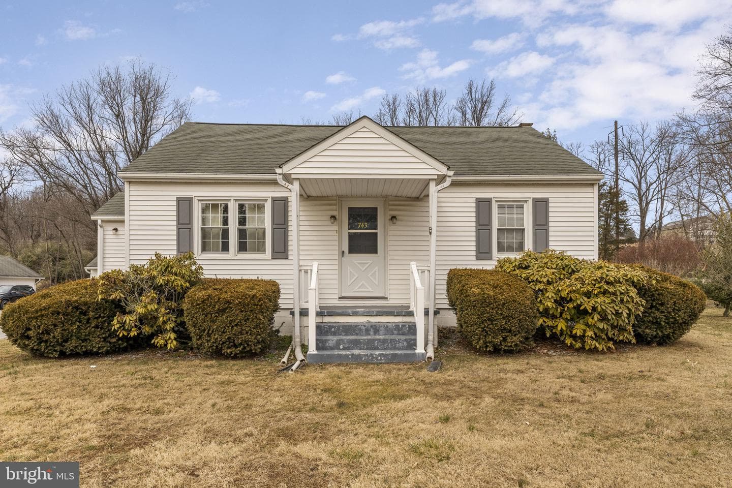 743 Valley Avenue photo 1