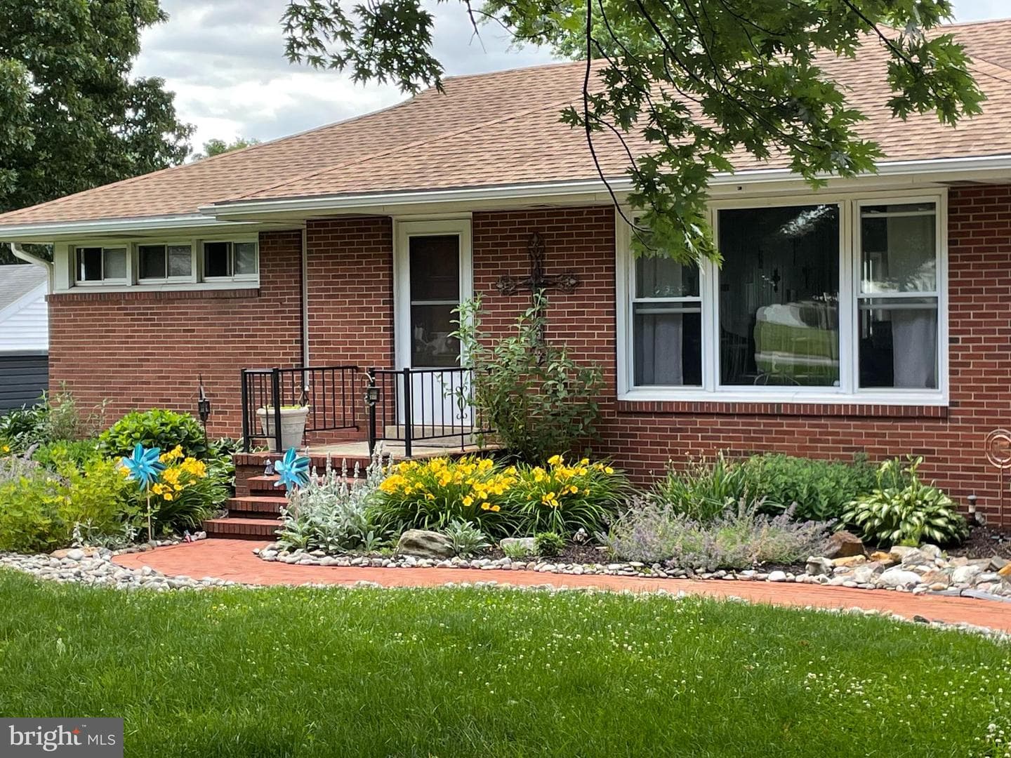 2450 West Chester Road photo 1