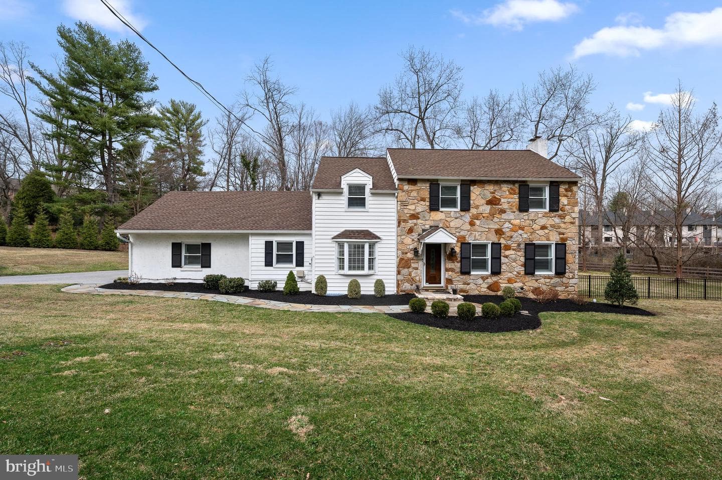215 Darby Road photo 1