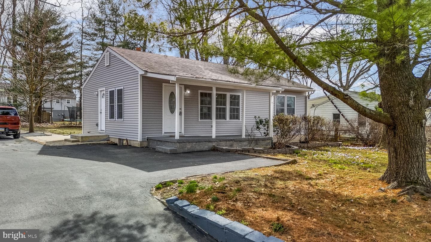 1322 Blackhorse Hill Road photo 1