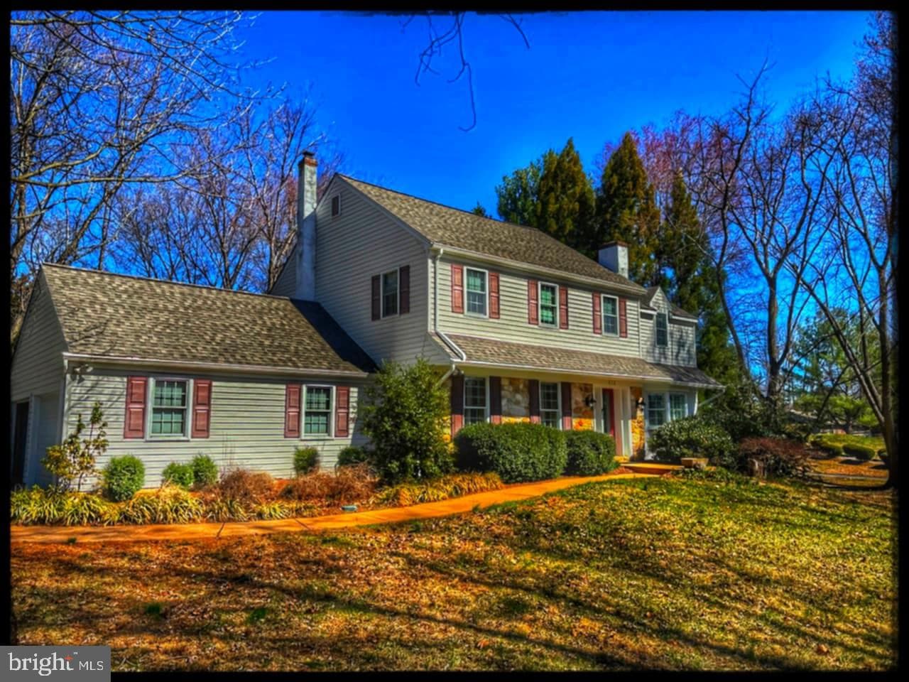 414 Manor Drive photo 1