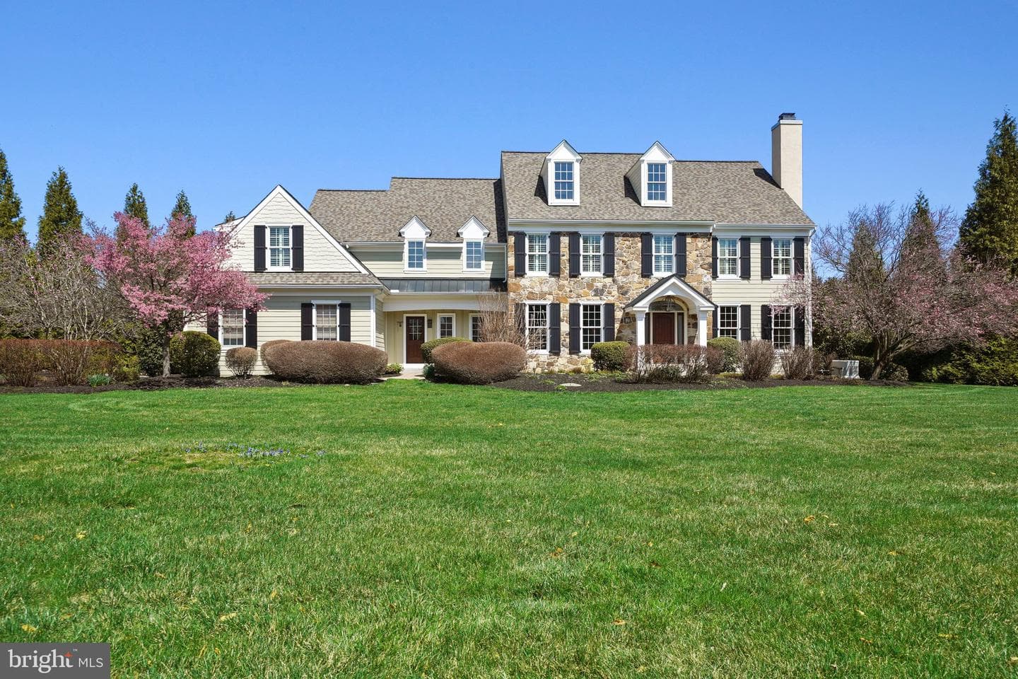 9 Greenbriar Lane photo 1