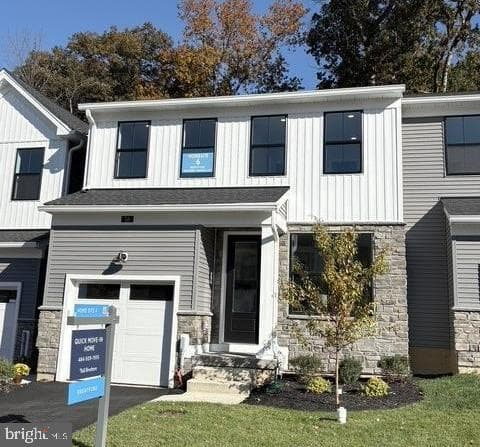42 Grayson Lane photo 1