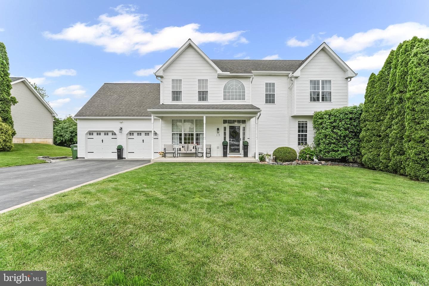 119 W Hillside Drive photo 1