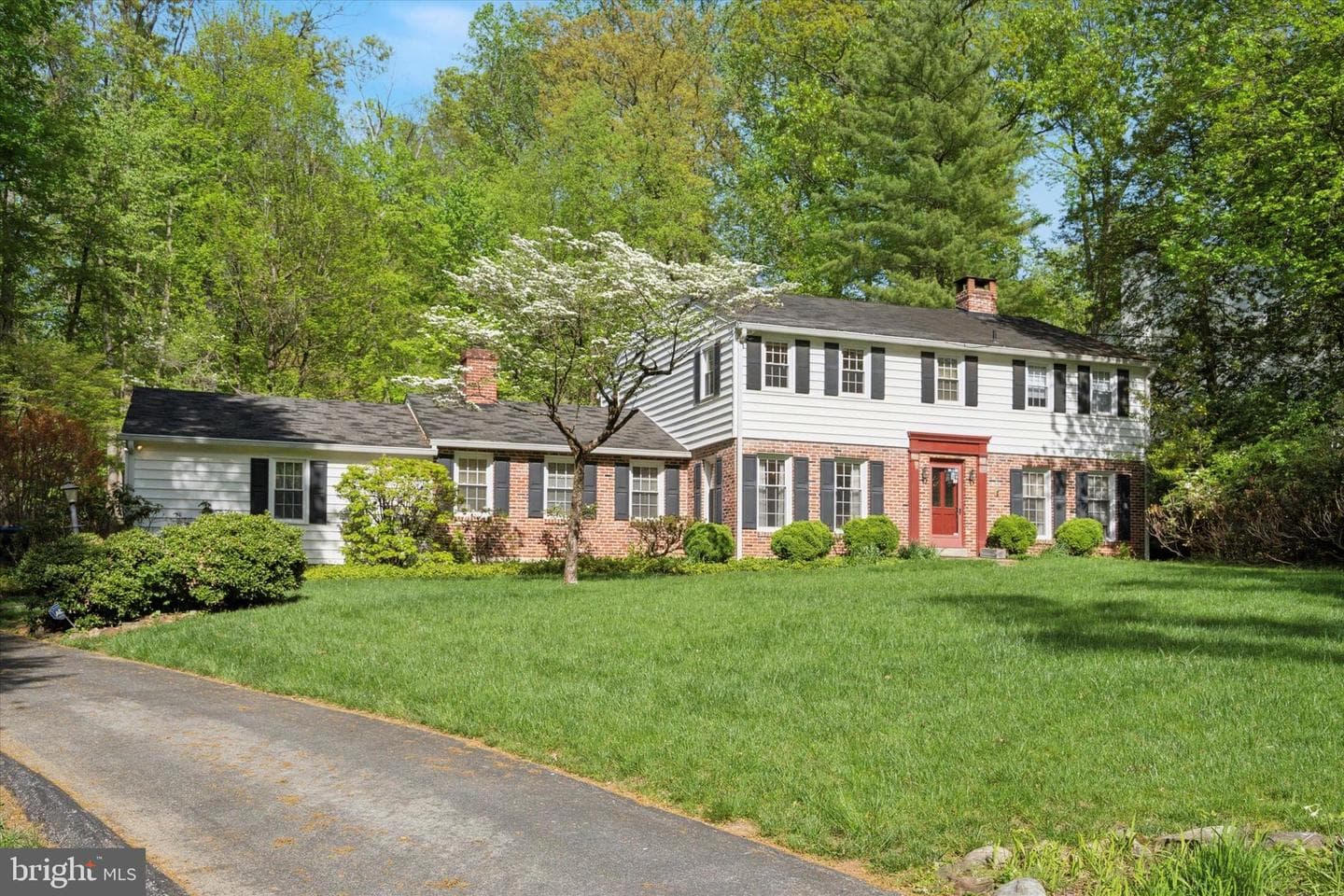 597 Tanglewood Lane photo 1