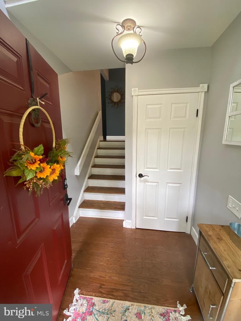 412 Lynetree Drive #13-A photo 1