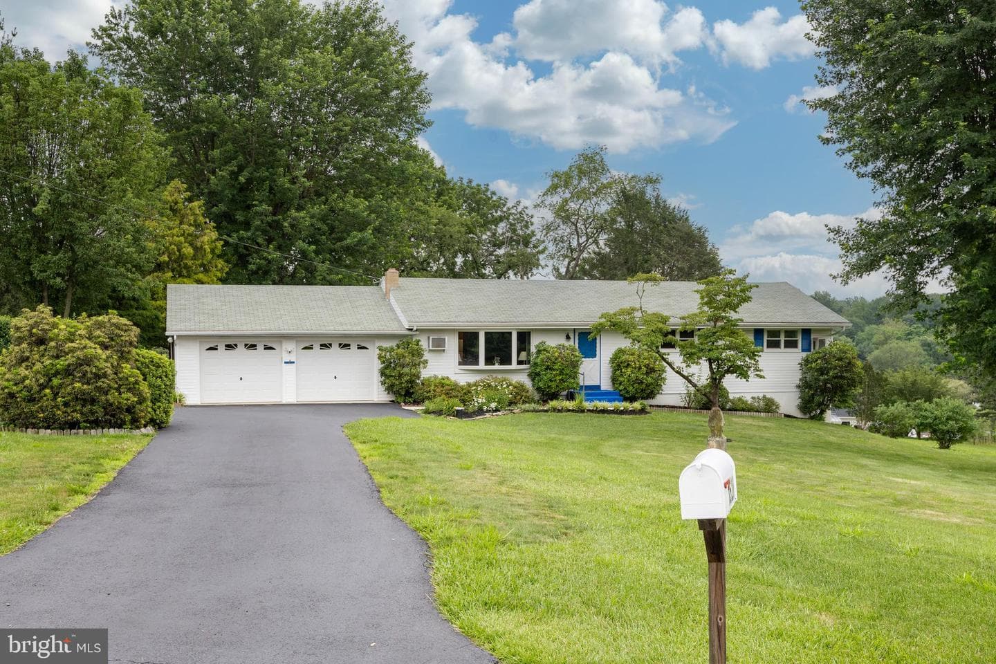 1526 Walton Drive photo 1