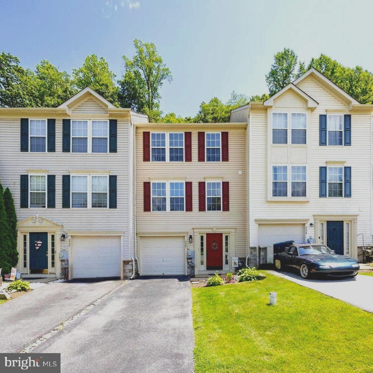 228 Maple Avenue #45 photo 1