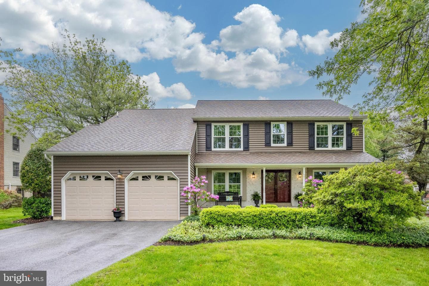 211 Ravenwood Road photo 1