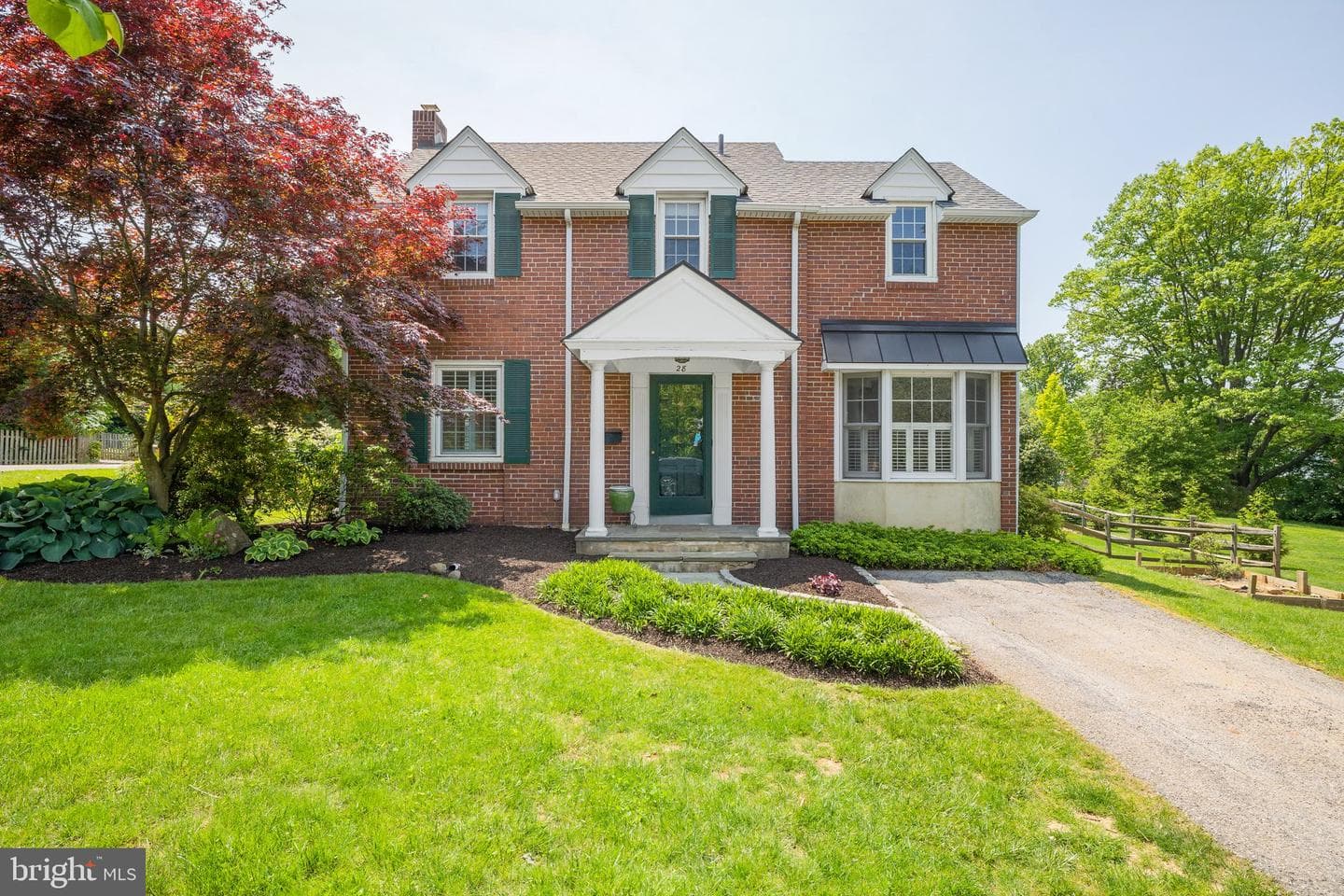 28 Crest Avenue photo 1