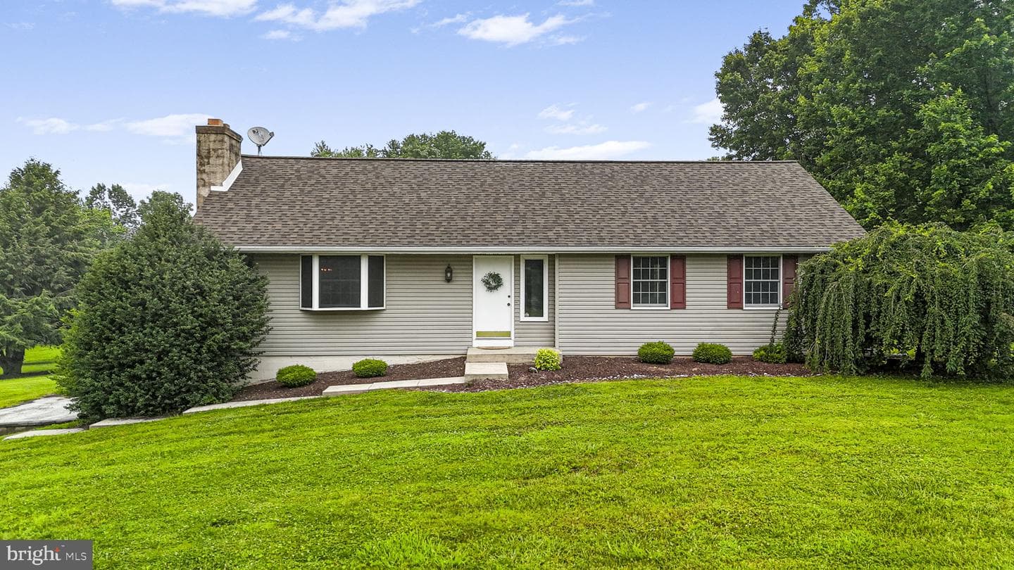 161 Tweed Road photo 1