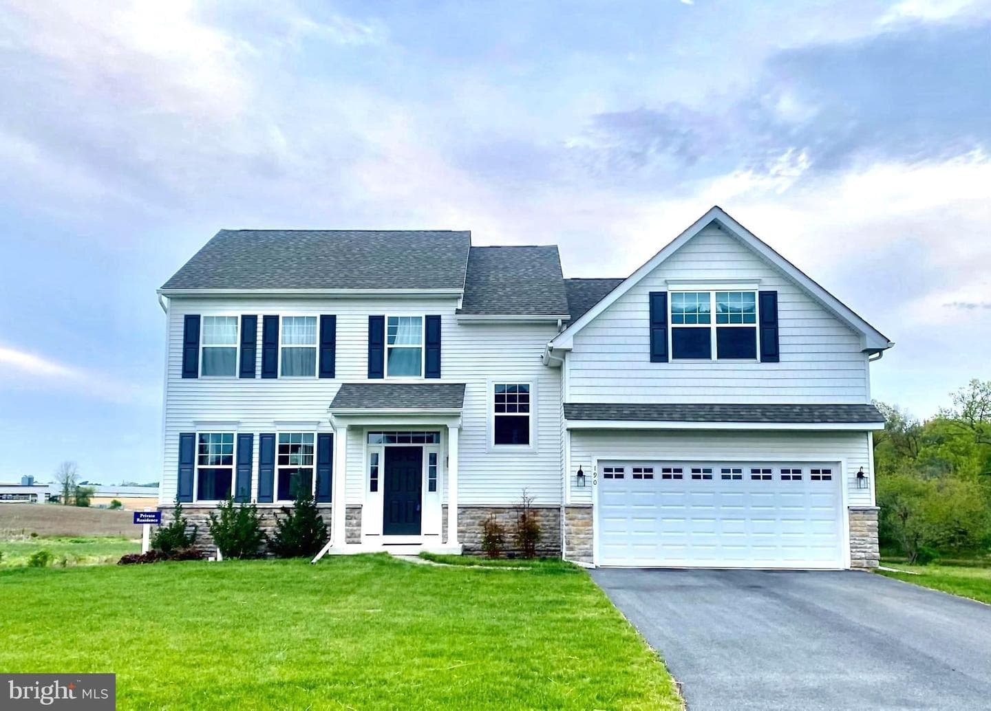 190 Petrelia Drive photo 1