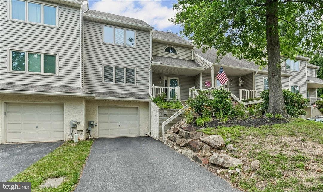 70 Yellowwood Drive photo 1
