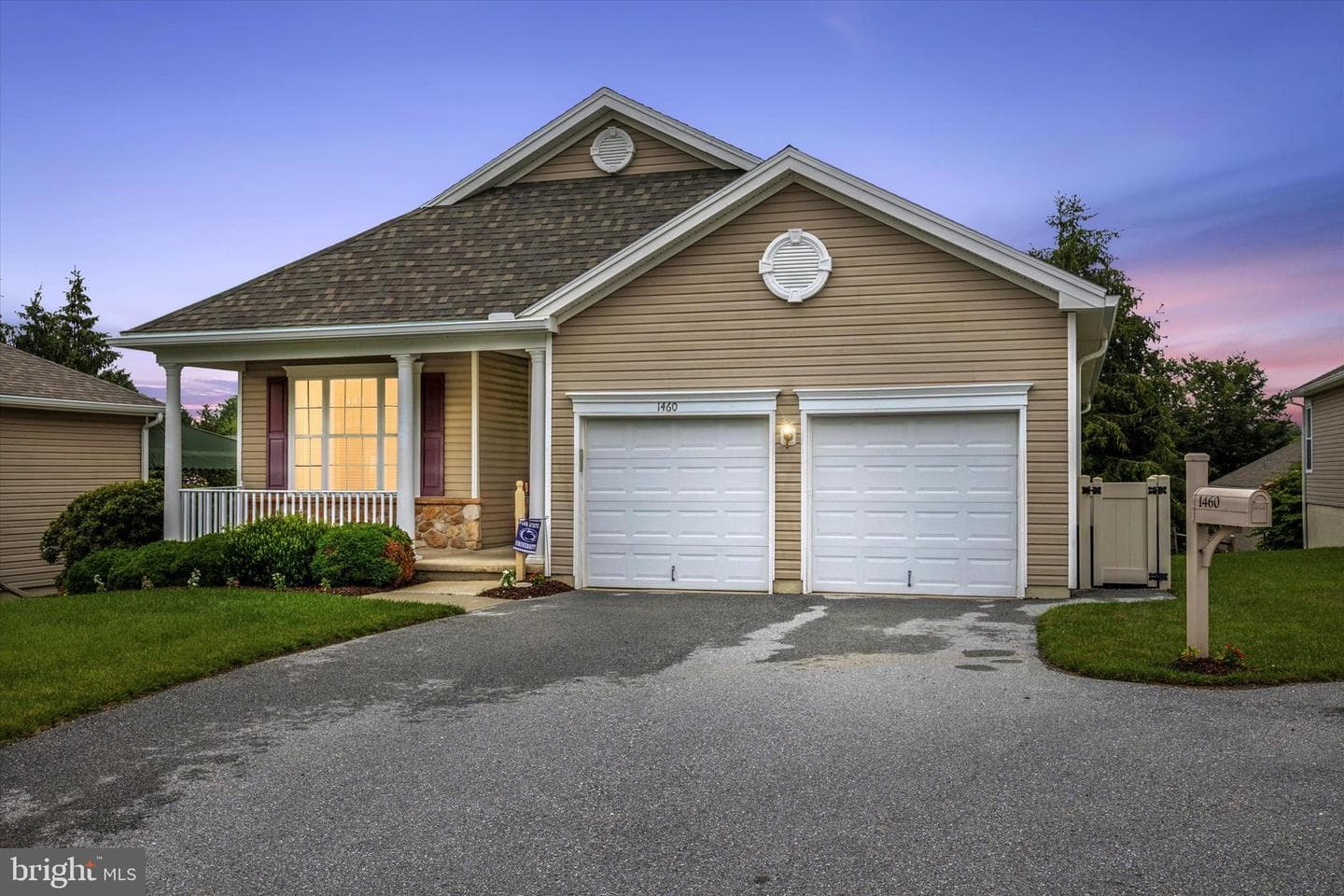 1460 Quaker Ridge #1460 photo 1