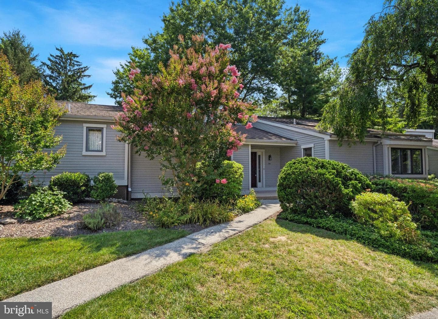 774 Inverness Drive #774 photo 1